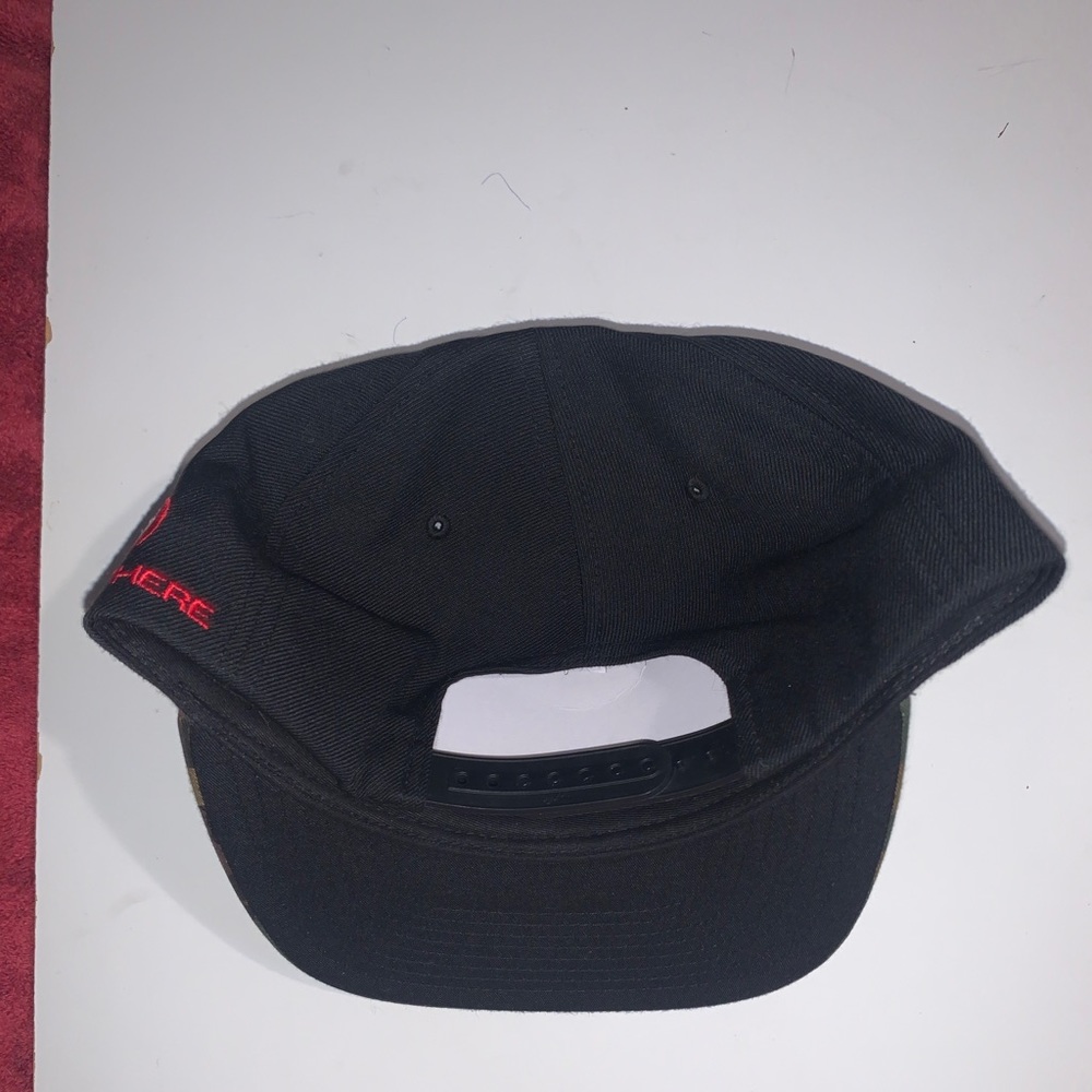 Hat - Picture 2 of 8